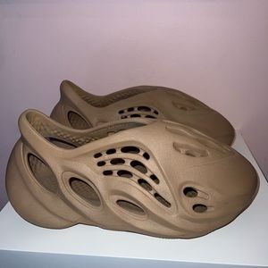 Yeezy Foam Runner Ochre - size 5 men’s (size 7 women’s)